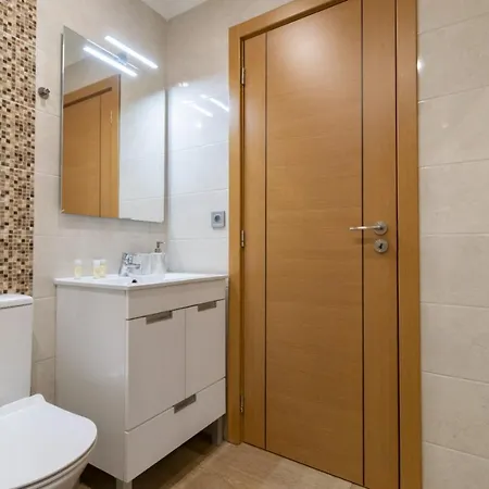 Appartamento Cozy Flat Near Oura Beach